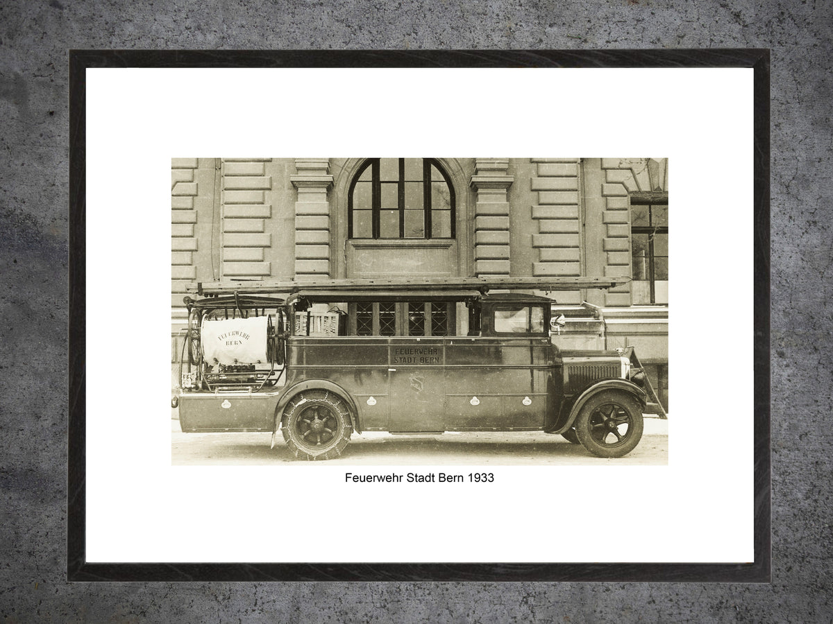 Feuerwehr Stadt Bern 1933 – Historisches Feuerwehrauto – Gerahmter Print