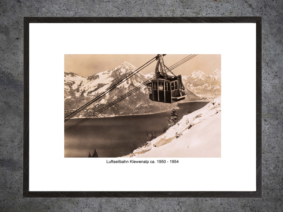 Klewenalp Luftseilbahn ca. 1950–1954 – Historische Seilbahn über dem Vierwaldstättersee – Gerahmter Print