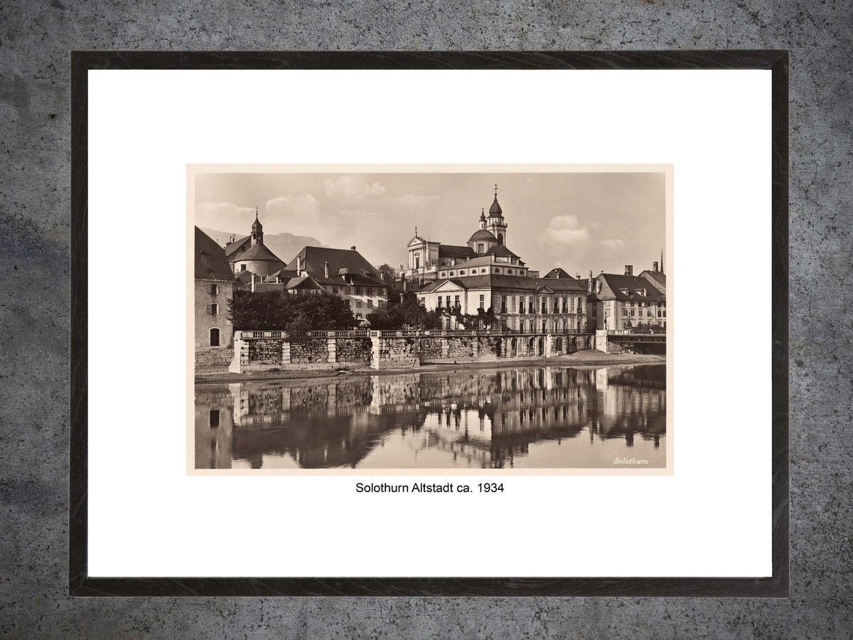Solothurn Altstadt ca. 1934 – Historische Ansicht an der Aare – Gerahmter Print