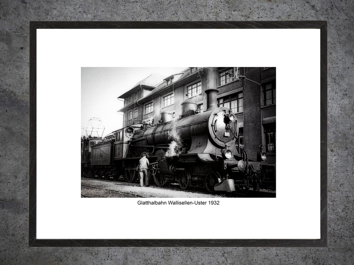 Glatthalbahn Wallisellen–Uster 1932 – Historische Dampflokomotive – Gerahmter Print