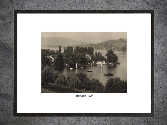 Steckborn am Untersee 1930 – Historische Seeansicht mit Segelbooten – Gerahmter Print