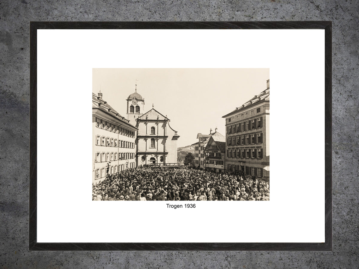 Trogen (AR) 1936 – Historische Aufnahme des Dorfplatzes – Gerahmter Print